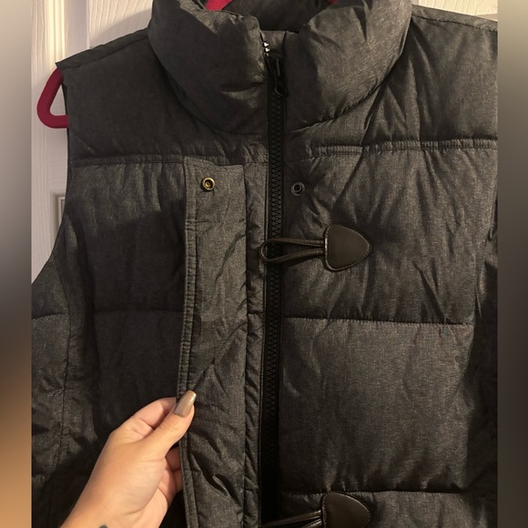 Puffer vest - Picture 3 of 8